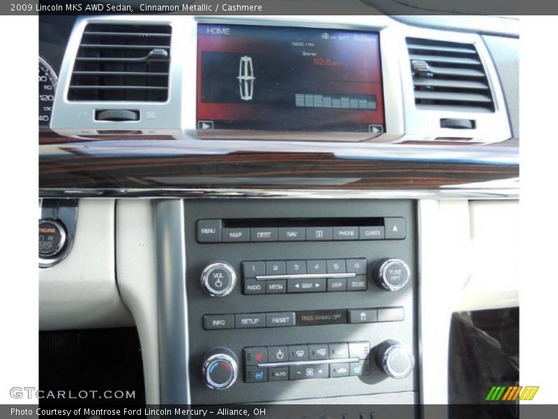 Controls of 2009 MKS AWD Sedan