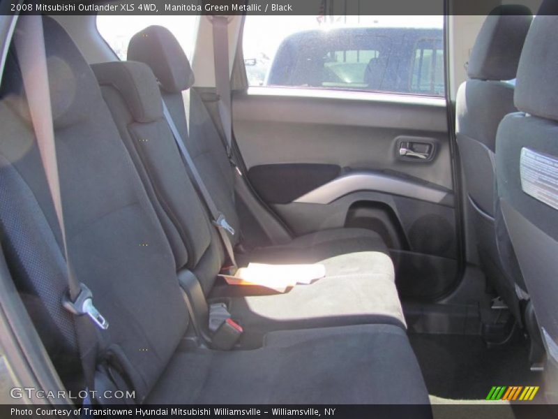 Manitoba Green Metallic / Black 2008 Mitsubishi Outlander XLS 4WD