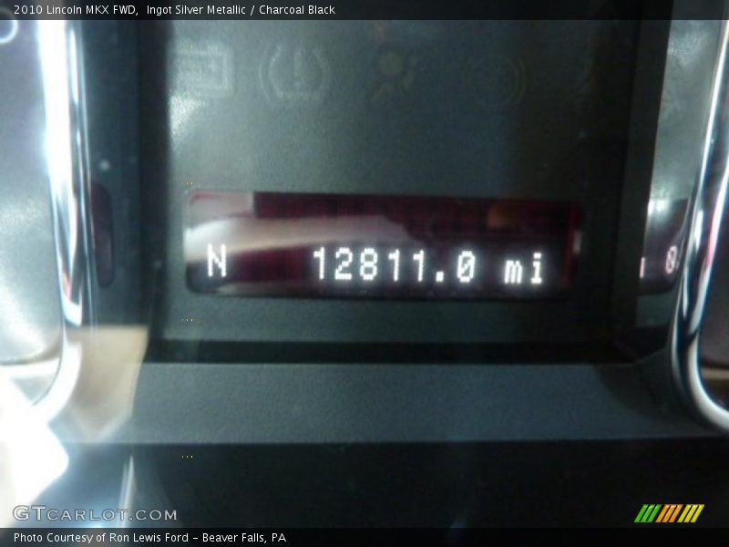 Ingot Silver Metallic / Charcoal Black 2010 Lincoln MKX FWD