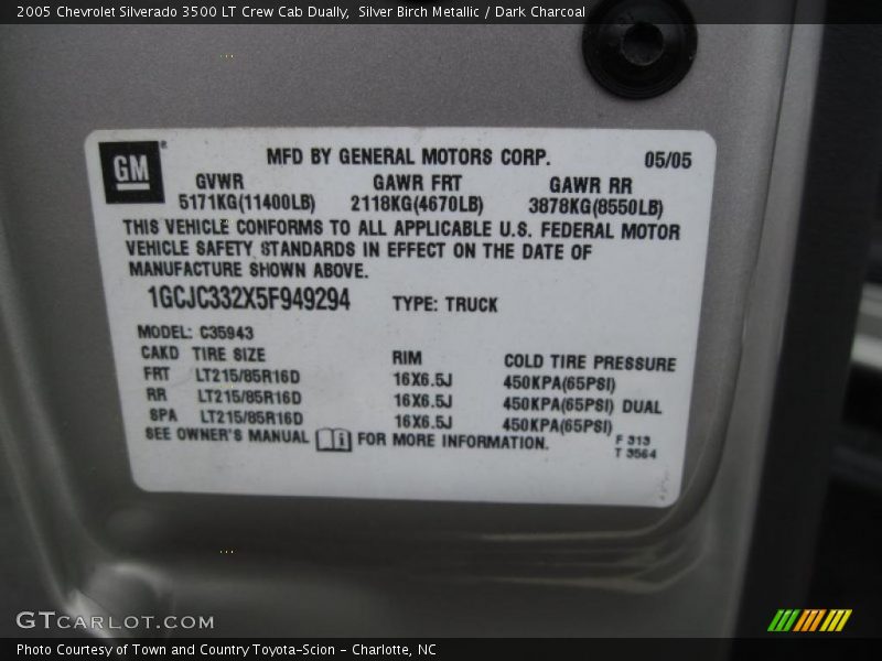 Info Tag of 2005 Silverado 3500 LT Crew Cab Dually