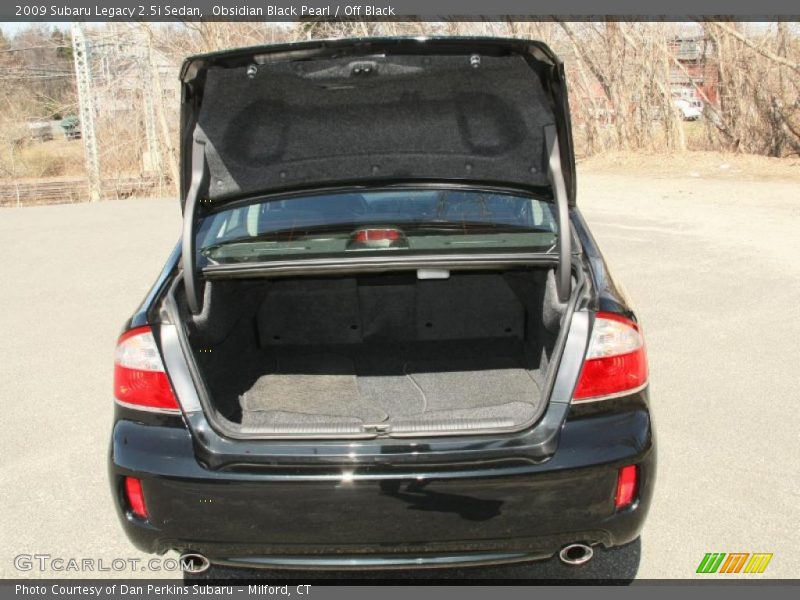 Obsidian Black Pearl / Off Black 2009 Subaru Legacy 2.5i Sedan