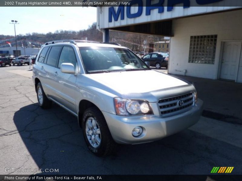 Millennium Silver Metallic / Ivory 2002 Toyota Highlander Limited 4WD