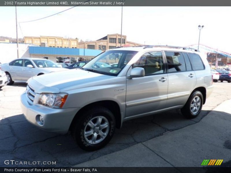 Millennium Silver Metallic / Ivory 2002 Toyota Highlander Limited 4WD