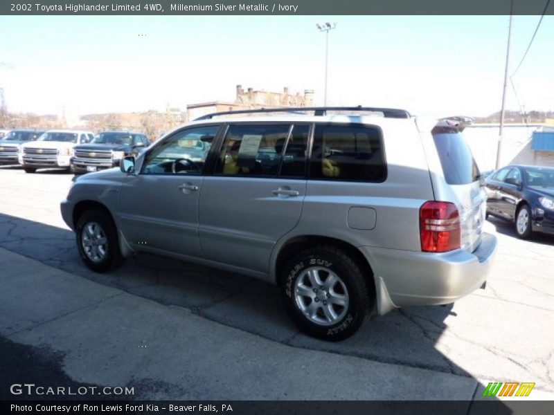 Millennium Silver Metallic / Ivory 2002 Toyota Highlander Limited 4WD
