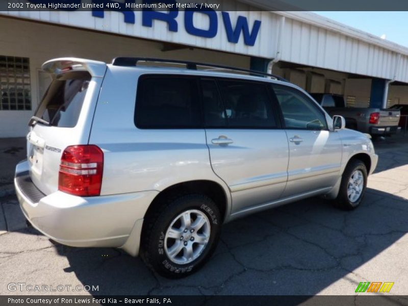 Millennium Silver Metallic / Ivory 2002 Toyota Highlander Limited 4WD