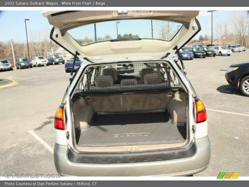 White Frost Pearl / Beige 2002 Subaru Outback Wagon