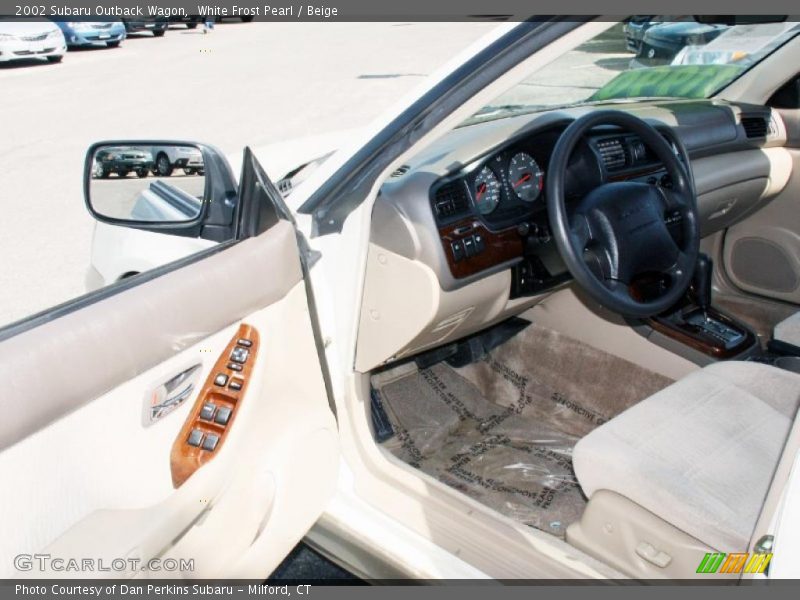 White Frost Pearl / Beige 2002 Subaru Outback Wagon