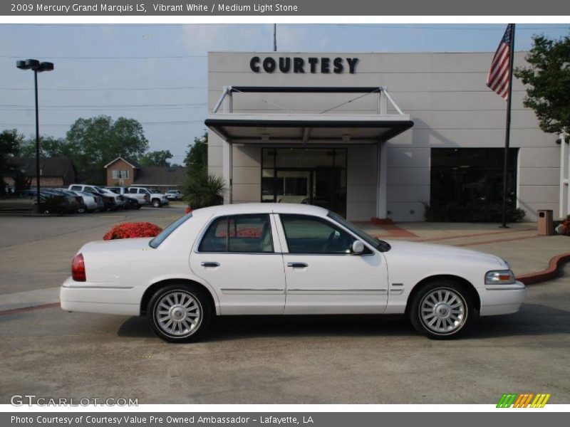 Vibrant White / Medium Light Stone 2009 Mercury Grand Marquis LS