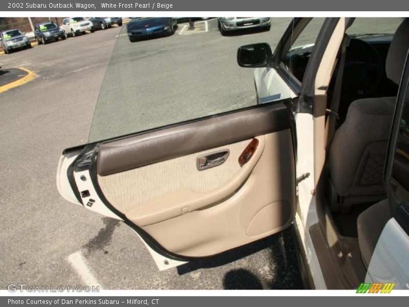 White Frost Pearl / Beige 2002 Subaru Outback Wagon