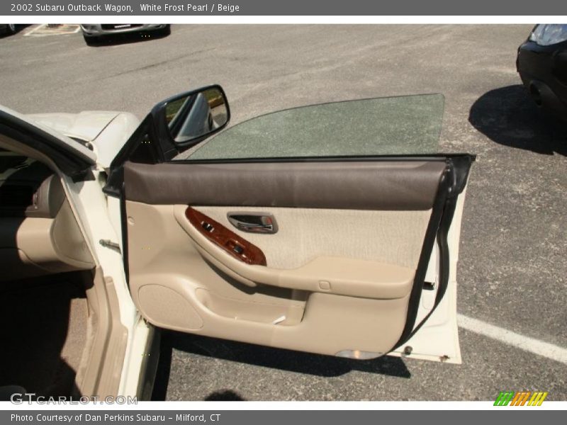 White Frost Pearl / Beige 2002 Subaru Outback Wagon