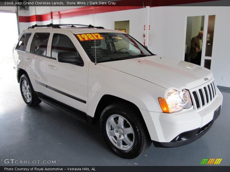 Stone White / Dark Slate Gray 2008 Jeep Grand Cherokee Laredo