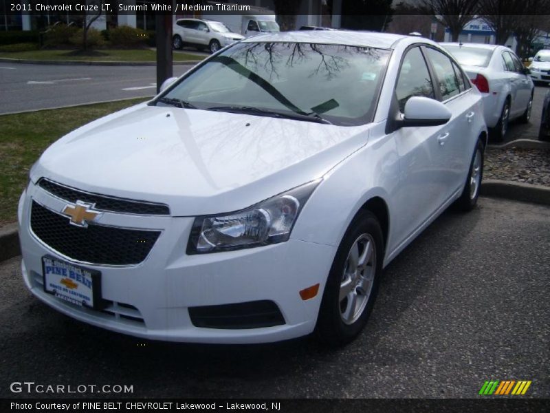 Summit White / Medium Titanium 2011 Chevrolet Cruze LT