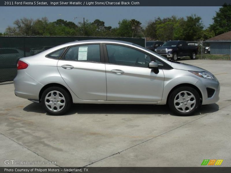 Ingot Silver Metallic / Light Stone/Charcoal Black Cloth 2011 Ford Fiesta S Sedan