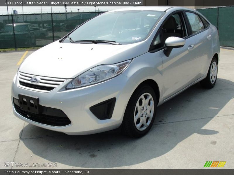 Ingot Silver Metallic / Light Stone/Charcoal Black Cloth 2011 Ford Fiesta S Sedan