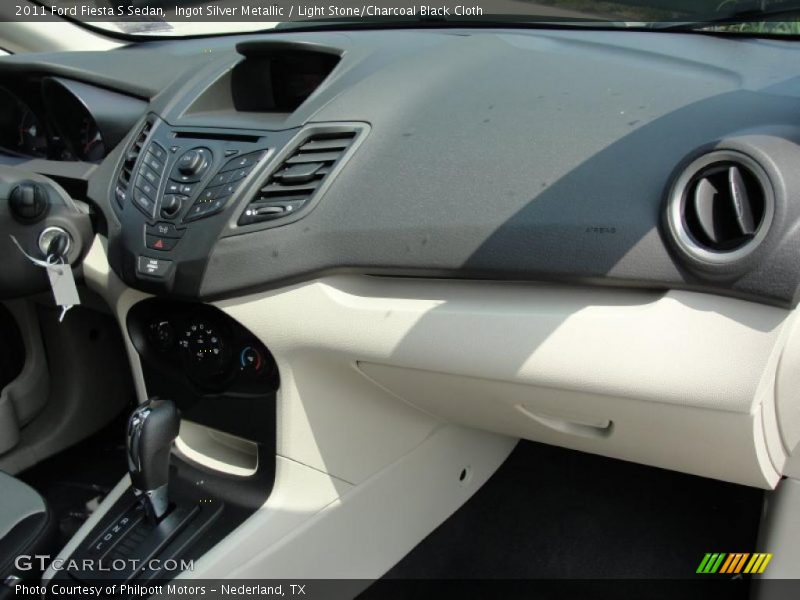 Ingot Silver Metallic / Light Stone/Charcoal Black Cloth 2011 Ford Fiesta S Sedan