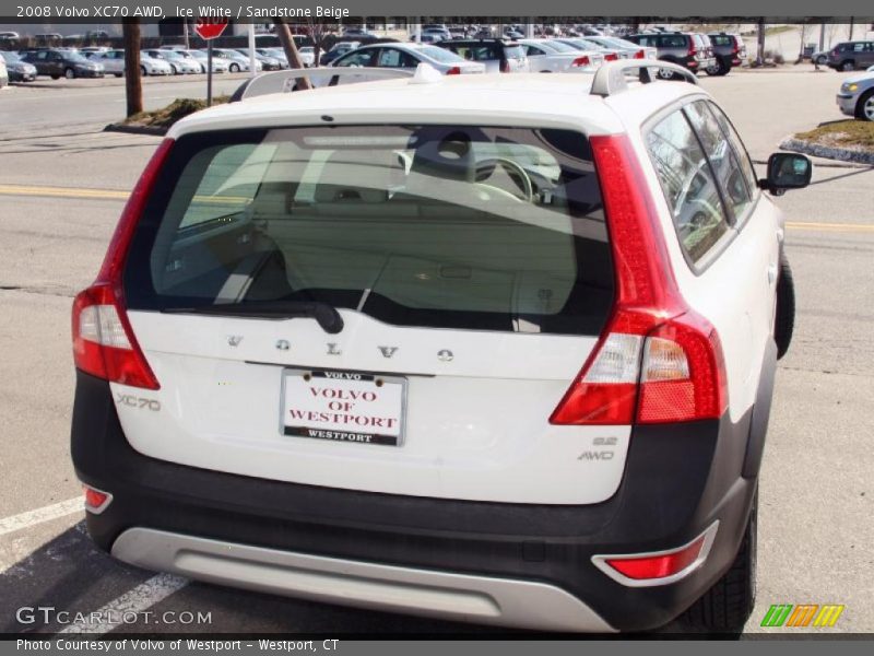 Ice White / Sandstone Beige 2008 Volvo XC70 AWD