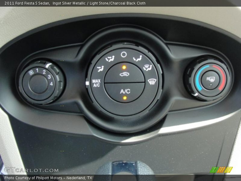 Ingot Silver Metallic / Light Stone/Charcoal Black Cloth 2011 Ford Fiesta S Sedan