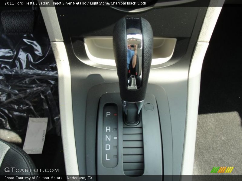 Ingot Silver Metallic / Light Stone/Charcoal Black Cloth 2011 Ford Fiesta S Sedan