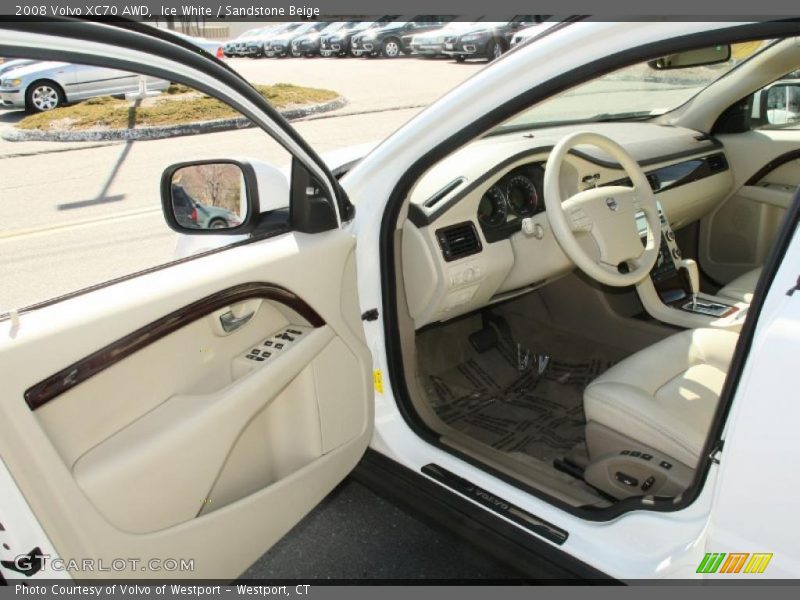 Ice White / Sandstone Beige 2008 Volvo XC70 AWD