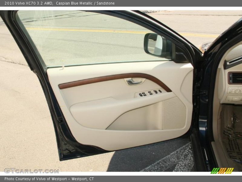 Caspian Blue Metallic / Sandstone 2010 Volvo XC70 3.2 AWD