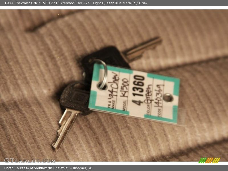 Light Quasar Blue Metallic / Gray 1994 Chevrolet C/K K1500 Z71 Extended Cab 4x4