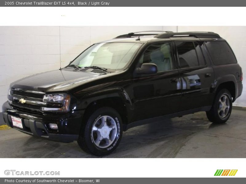 Black / Light Gray 2005 Chevrolet TrailBlazer EXT LS 4x4