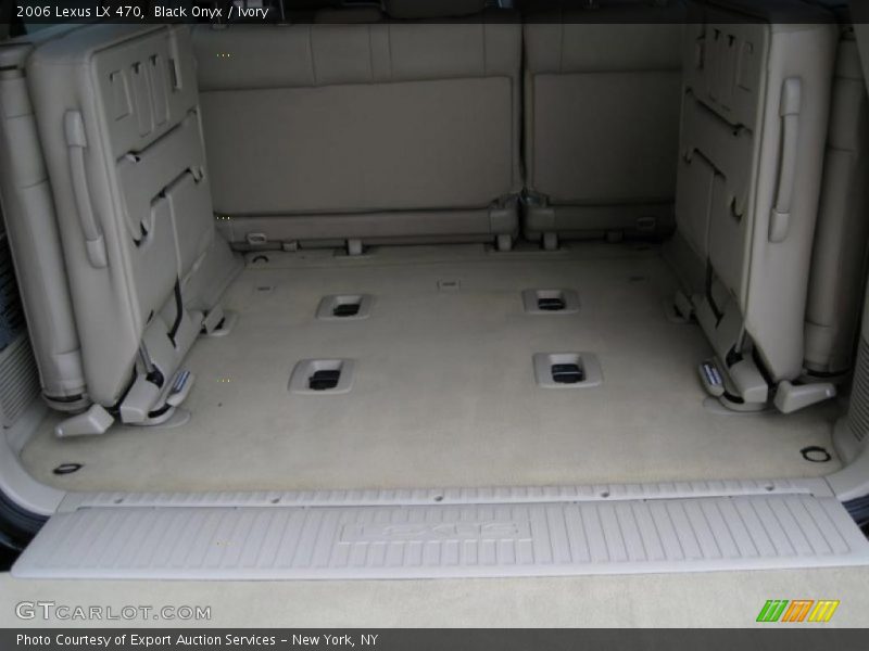  2006 LX 470 Trunk
