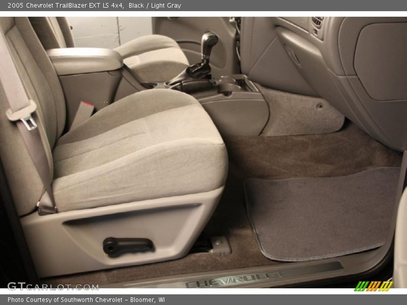 Black / Light Gray 2005 Chevrolet TrailBlazer EXT LS 4x4