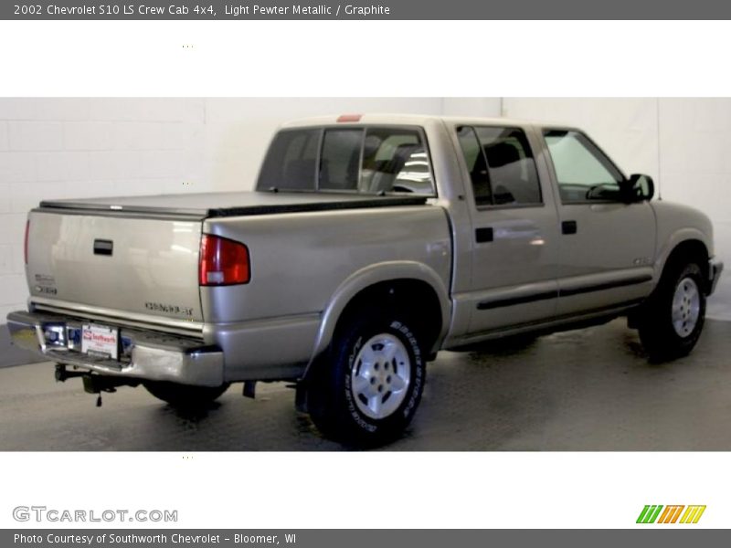 Light Pewter Metallic / Graphite 2002 Chevrolet S10 LS Crew Cab 4x4