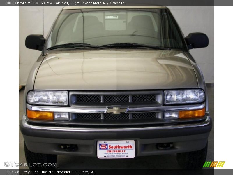 Light Pewter Metallic / Graphite 2002 Chevrolet S10 LS Crew Cab 4x4