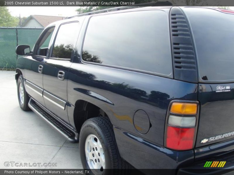 Dark Blue Metallic / Gray/Dark Charcoal 2005 Chevrolet Suburban 1500 LS