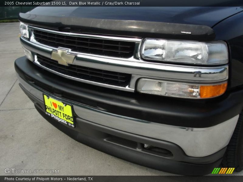 Dark Blue Metallic / Gray/Dark Charcoal 2005 Chevrolet Suburban 1500 LS