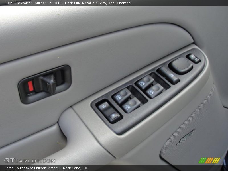 Dark Blue Metallic / Gray/Dark Charcoal 2005 Chevrolet Suburban 1500 LS