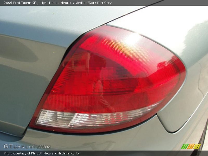 Light Tundra Metallic / Medium/Dark Flint Grey 2006 Ford Taurus SEL