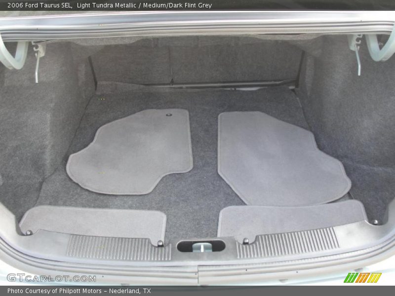 Light Tundra Metallic / Medium/Dark Flint Grey 2006 Ford Taurus SEL