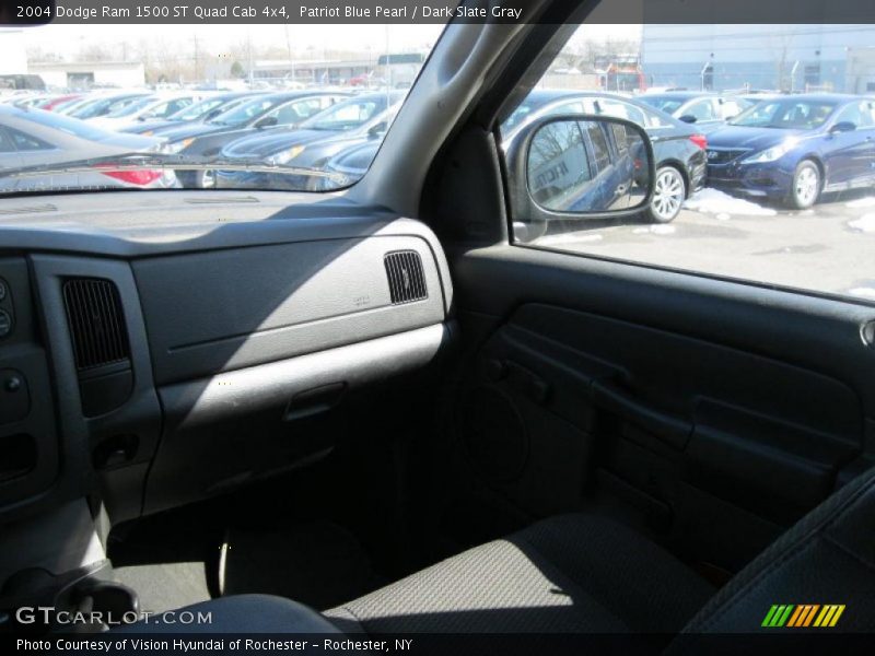 Patriot Blue Pearl / Dark Slate Gray 2004 Dodge Ram 1500 ST Quad Cab 4x4