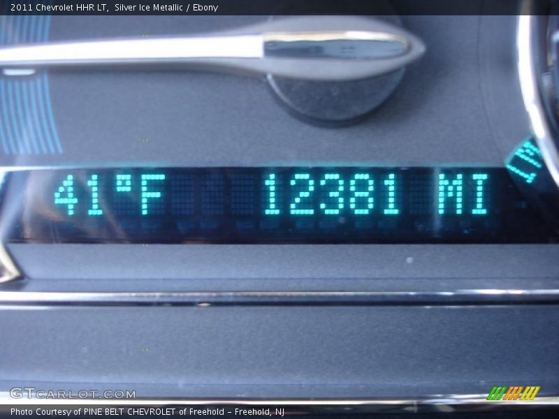Silver Ice Metallic / Ebony 2011 Chevrolet HHR LT
