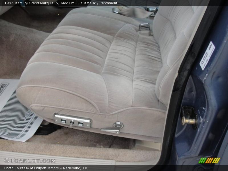 Medium Blue Metallic / Parchment 1992 Mercury Grand Marquis LS
