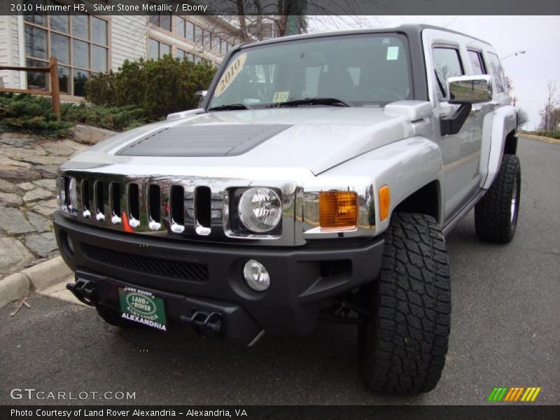 Silver Stone Metallic / Ebony 2010 Hummer H3