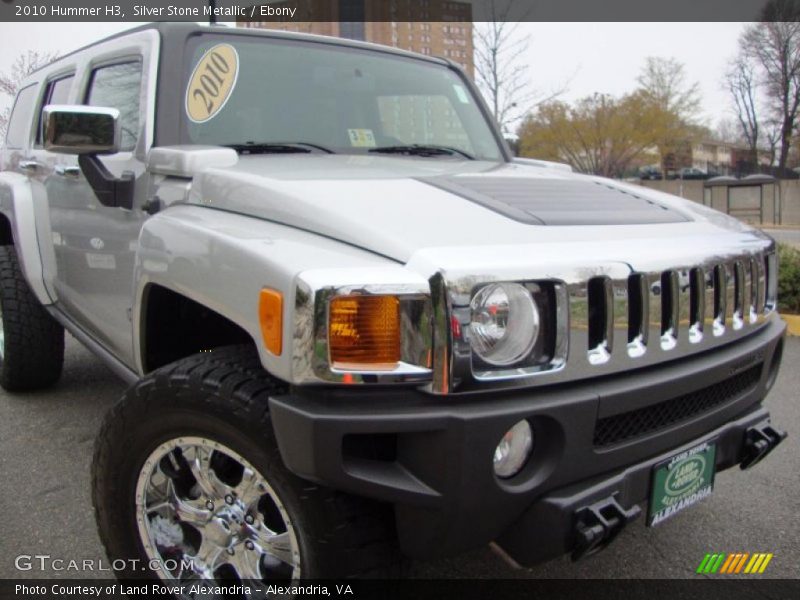 Silver Stone Metallic / Ebony 2010 Hummer H3