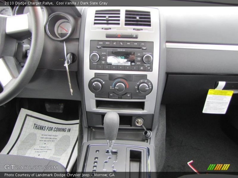 Cool Vanilla / Dark Slate Gray 2010 Dodge Charger Rallye
