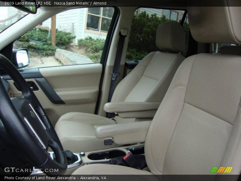 Nazca Sand Metallic / Almond 2009 Land Rover LR2 HSE