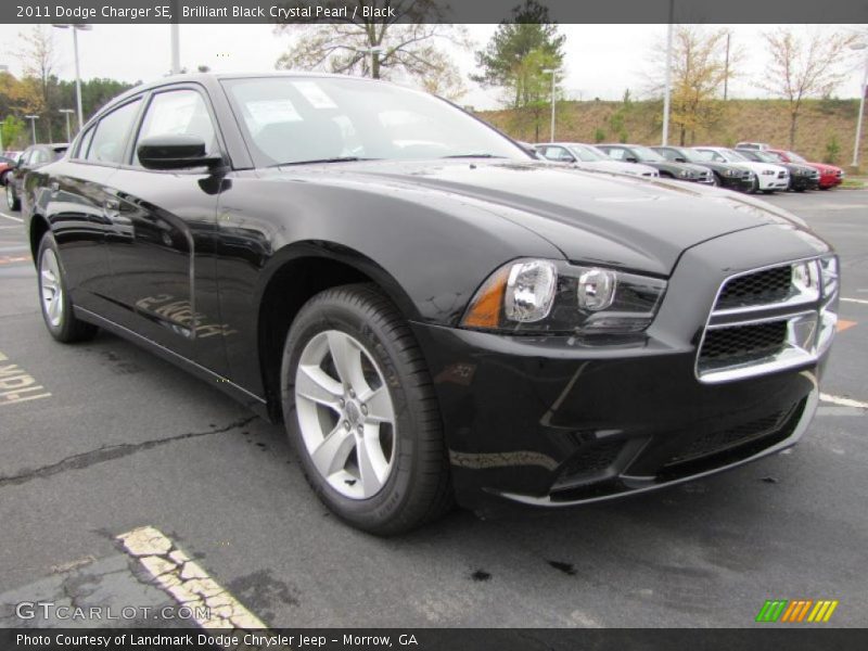 Front 3/4 View of 2011 Charger SE