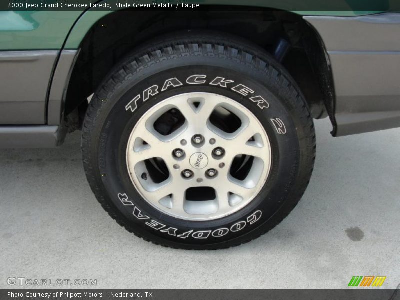  2000 Grand Cherokee Laredo Wheel