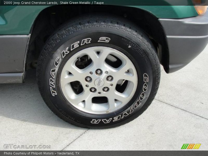  2000 Grand Cherokee Laredo Wheel