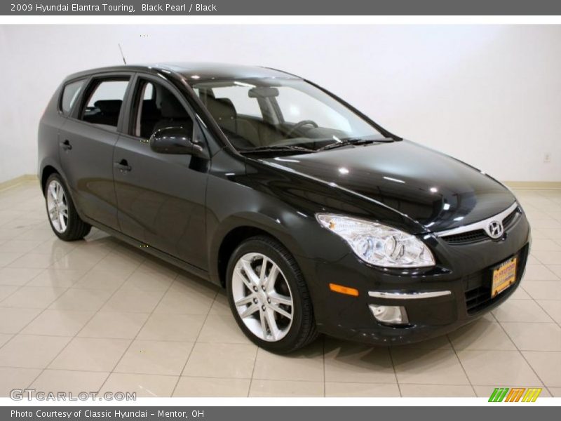 Front 3/4 View of 2009 Elantra Touring