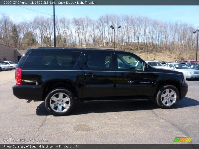 Onyx Black / Light Titanium 2007 GMC Yukon XL 1500 SLE 4x4