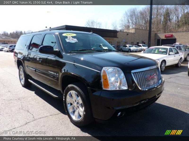Onyx Black / Light Titanium 2007 GMC Yukon XL 1500 SLE 4x4
