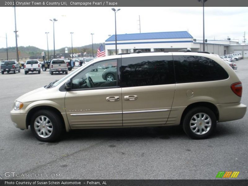 Champagne Pearl / Taupe 2001 Chrysler Town & Country LXi