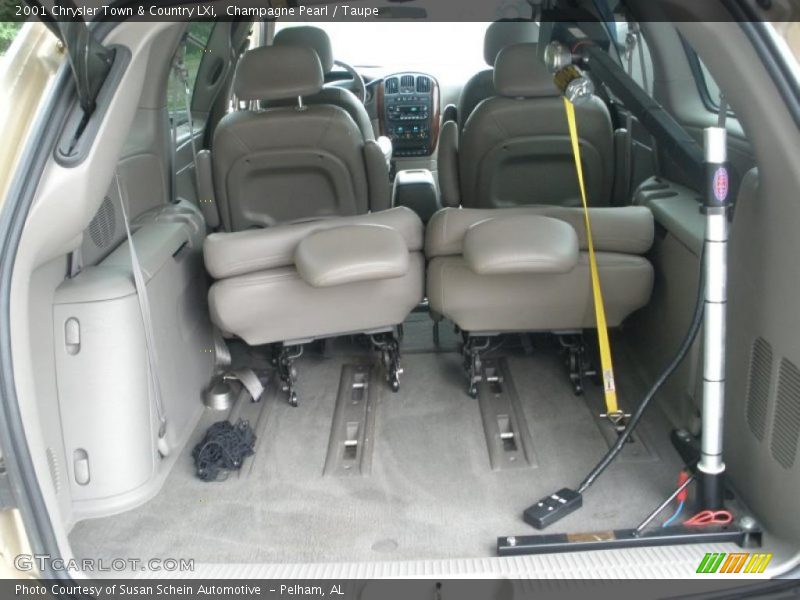  2001 Town & Country LXi Trunk